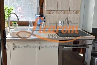 Casă cu 5 camere cu Teren 439 Mp în Cristian