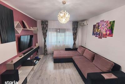 Apartament cu 3 camere decomandat în Micro 16