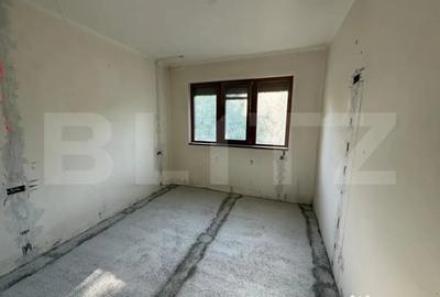 Apartament cu 4 camere decomandat în Vest