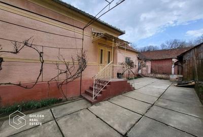 Casă individuală cu 5 camere cu Canalizare în Central - 2