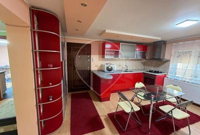 Apartament cu 3 camere decomandat în Gară