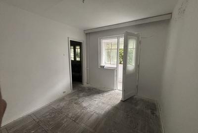 Apartament cu 3 camere semidecomandat în Central - 6