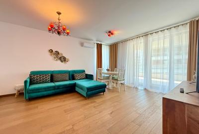 Apartament cu 3 camere semidecomandat în Central - 1