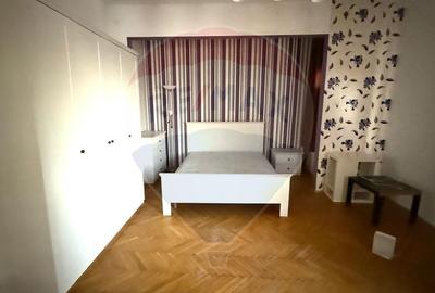 Apartament cu 4 camere semidecomandat în Dacia - 1