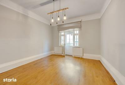 Apartament cu 5 camere decomandat în Aviatorilor