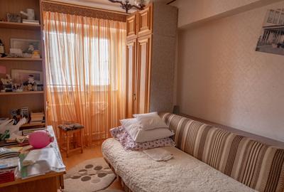 Apartament cu 3 camere decomandat, mobilat în Moinești - 10