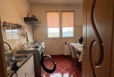 Apartament cu 3 camere semidecomandat, mobilat în Bucur Obor