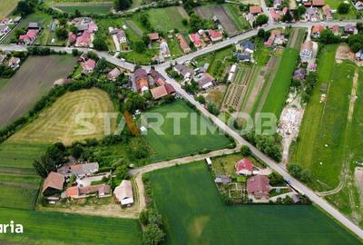 Teren de 743 mp, în Stupini