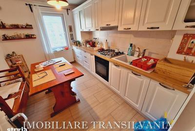 Apartament cu 4 camere decomandat în Central - 1
