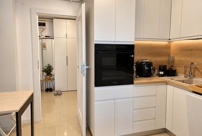 Apartament cu 3 camere decomandat în Tomis III