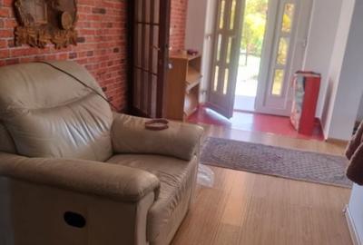 Casă cu 5 camere cu Teren 300 Mp în Central