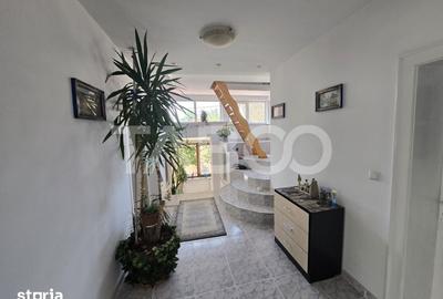 Casă cu 7 camere cu Canalizare în Șura Mică - 16