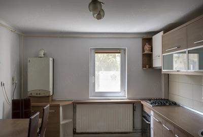 Apartament cu 3 camere semidecomandat în Girocului - 9