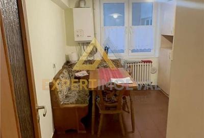 Apartament cu 5 camere în Traian - 4