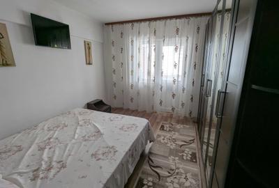Apartament cu 3 camere decomandat în Independenței - 9