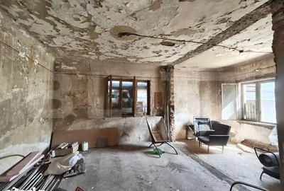 Apartament cu 4 camere în Central - 2