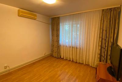 Apartament cu 3 camere decomandat, mobilat în C5 - 11