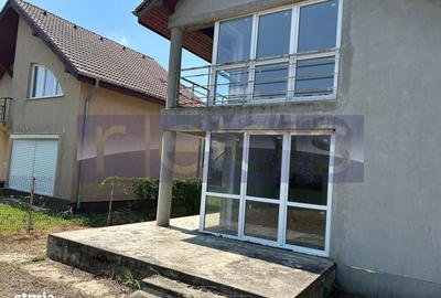 Casă cu 3 camere cu Teren 374 Mp în Băneasa