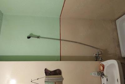 Apartament cu 4 camere decomandat în Confecții - 1