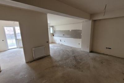Apartament cu 3 camere semidecomandat în Florești - 2