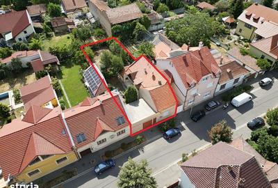 Casă cu 5 camere semidecomandat cu Teren 500 Mp în Central