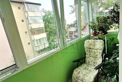 Apartament cu 4 camere decomandat în Steaua