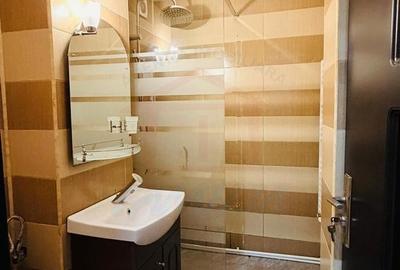 Apartament cu 2 camere în Micro 13