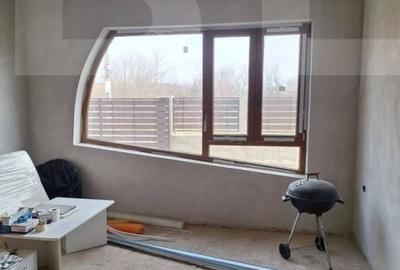 Casă cu 4 camere în Coșteiu - 5