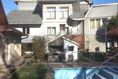 Casă cu 7 camere cu Teren 1200 Mp în Ferneziu - 5