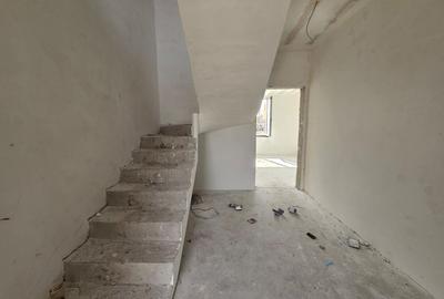 Duplex cu 4 camere cu Canalizare în Valu lui Traian - 7