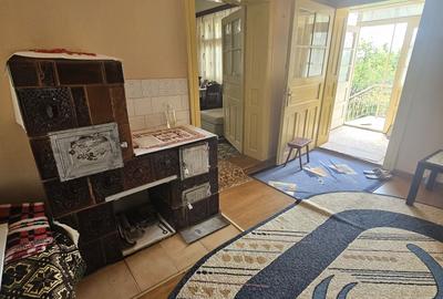 Casă cu 3 camere în Recea-Cristur