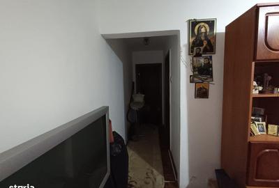 Apartament cu 3 camere semidecomandat în Central - 2