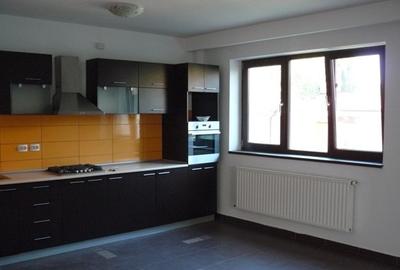 Apartament cu 4 camere decomandat în Drumul Taberei - 3