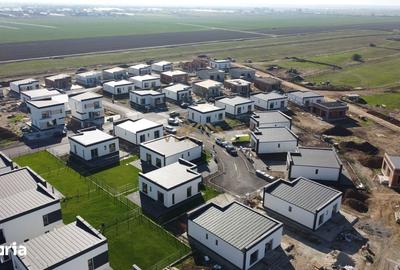 Casă cu 4 camere cu Teren 452 Mp în Vărăști