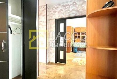 Apartament cu 3 camere decomandat în Central - 2