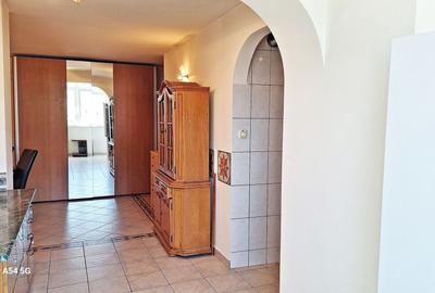 Apartament cu 4 camere decomandat în Centrul Civic - 9