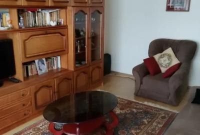Apartament cu 2 camere decomandat, mobilat în C5 - 4
