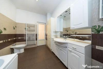 Casă cu 3 camere cu Teren 2200 Mp în Centură