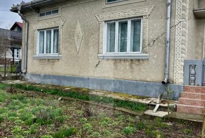 Casă cu 3 camere cu Teren 5810 Mp în Central