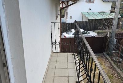Casă cu 4 camere în Păun