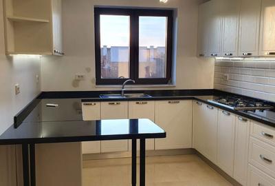 Casă cu 5 camere cu Teren 300 Mp în Tunari - 1
