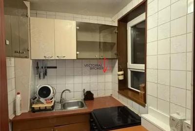 Apartament cu 2 camere decomandat în Tei
