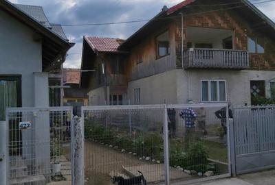 Casă cu 7 camere cu Teren 1252 Mp în Ștubeiu