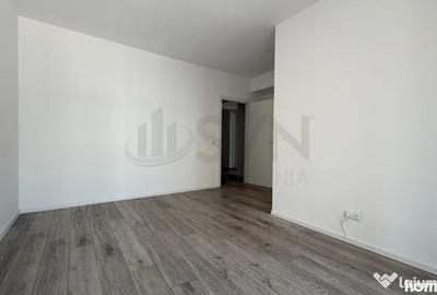 Apartament cu 4 camere semidecomandat în Iancului