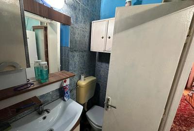 Garsonieră decomandată în Noua