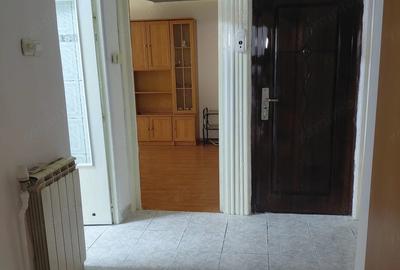 Apartament cu 2 camere decomandat în Piața Centrală