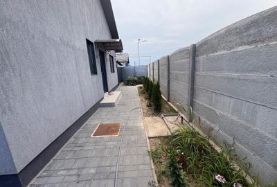 Casă cu 4 camere în Central