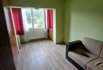 Garsonieră decomandată în Micro 15