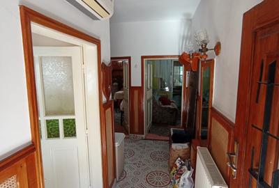Casă individuală cu 4 camere cu Canalizare în Nicolina - 3