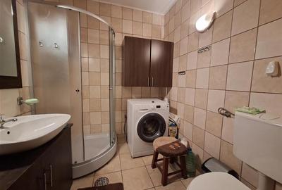 Duplex cu 4 camere cu Garaj în Lazaret - 11